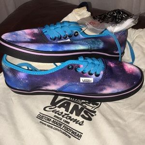 Customized universe Vans